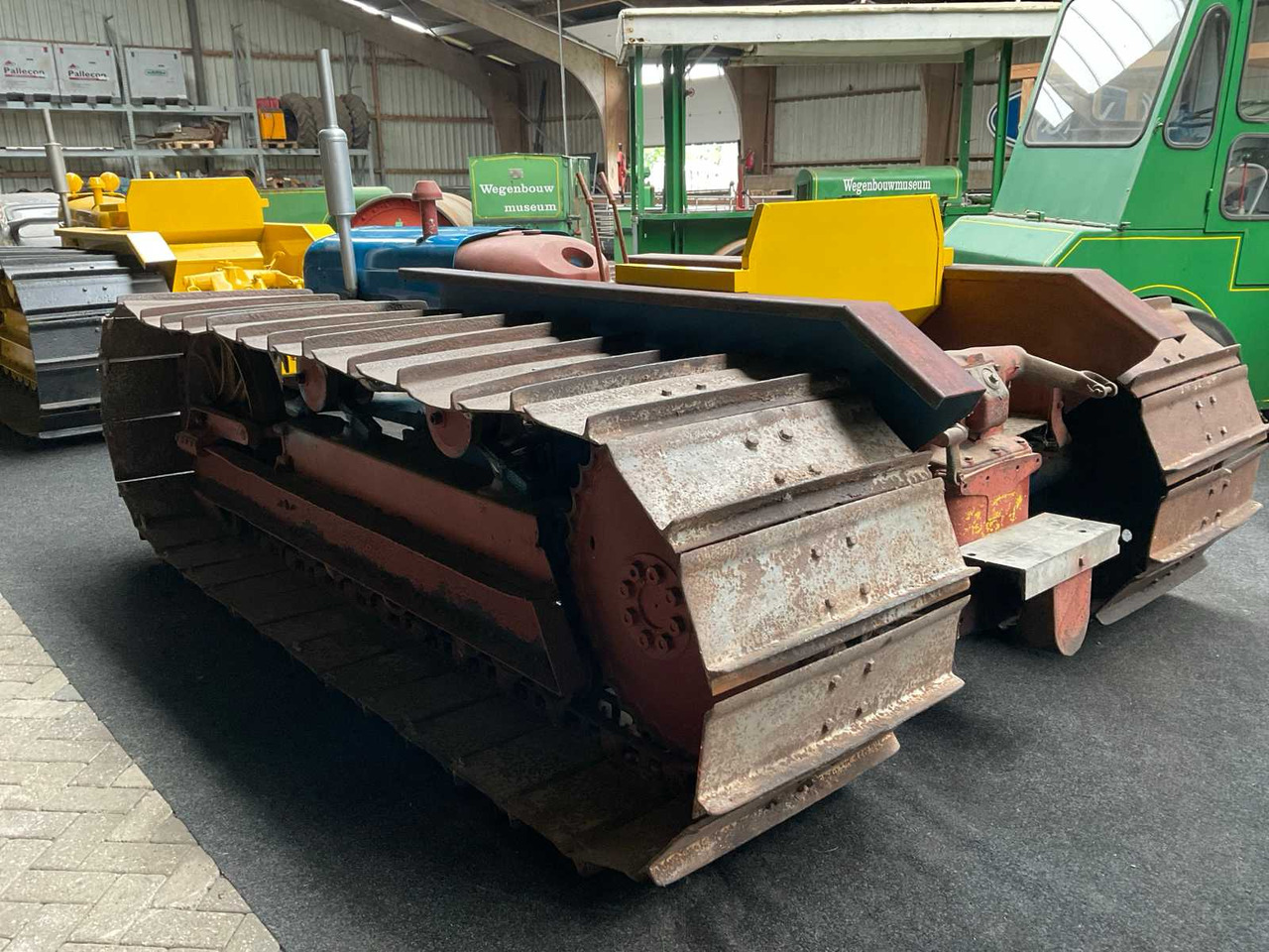 Tracteur agricole Fordson County Crawler Swamp, SDL50