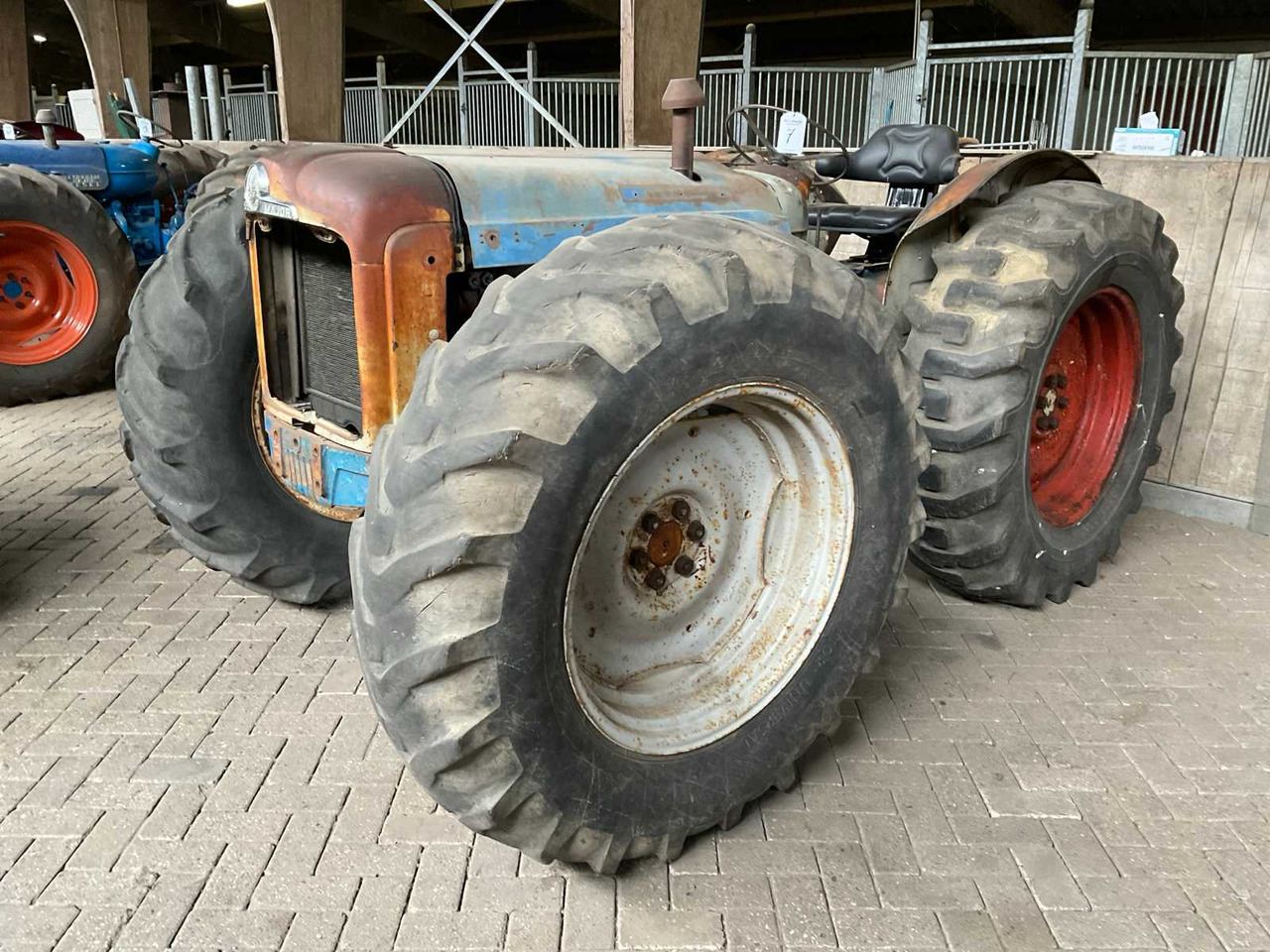 Tracteur agricole Fordson Major County Super 4