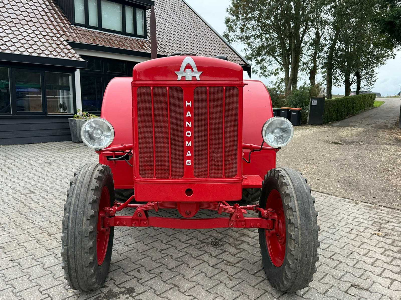 Tracteur agricole Hanomag R545