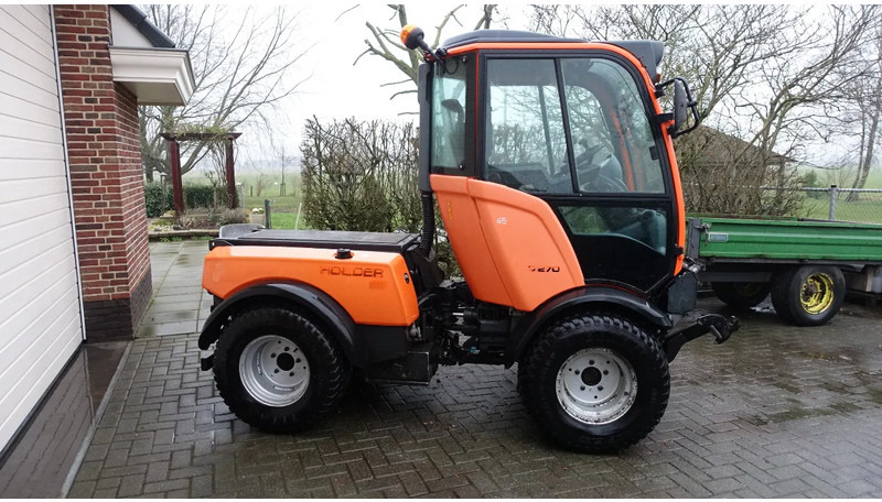 Tracteur agricole Holder C270