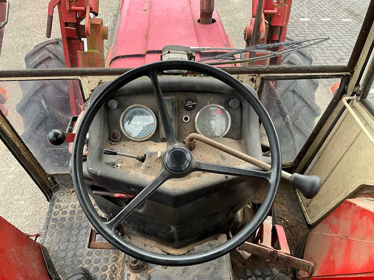 Tracteur agricole International 844AS