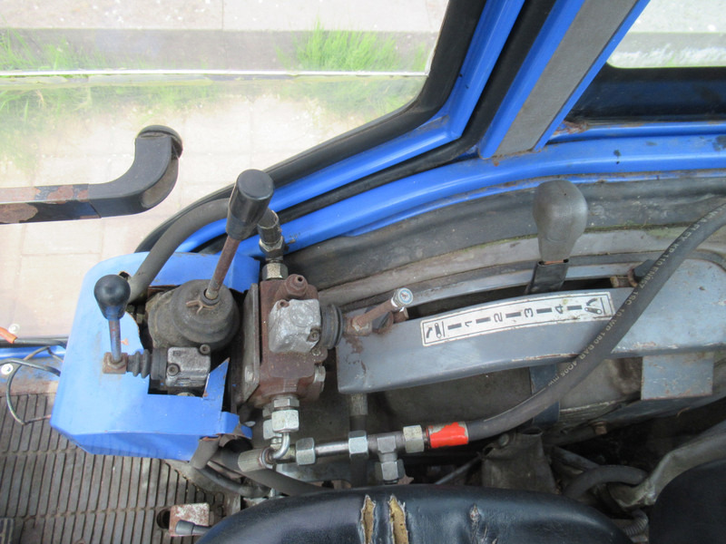 Tracteur agricole Iseki TF321H 4x4 + Cabine + Voorlader + Fronthef