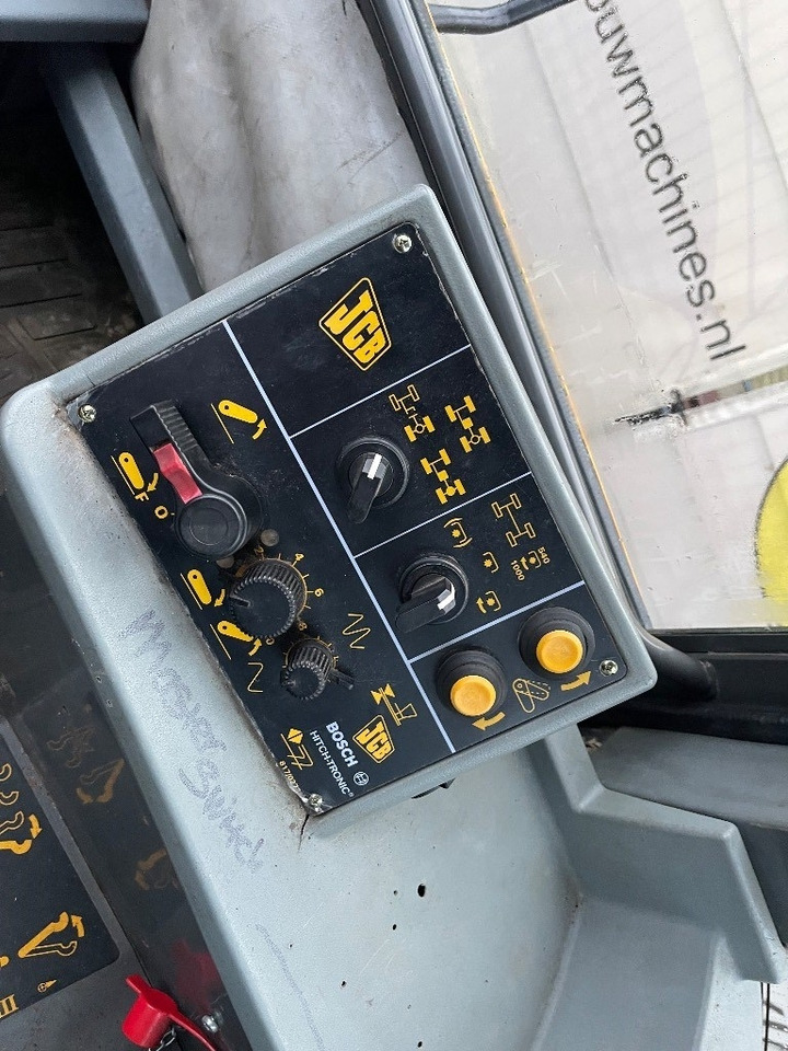 Tracteur agricole JCB Fastrac 125