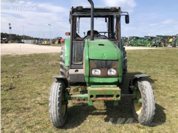 Tracteur agricole JOHN DEERE 3210