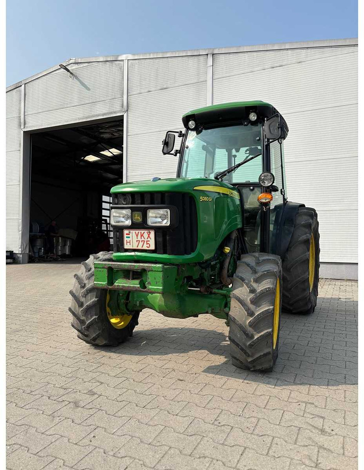 Tracteur agricole JOHN DEERE 5080GF TRAKTOR