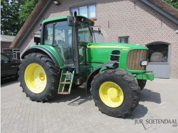 Tracteur agricole JOHN DEERE 6530