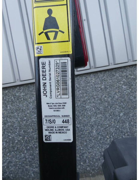 Tracteur agricole John Deere 1025 R