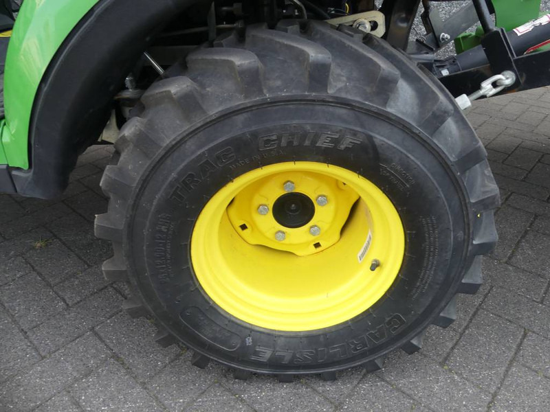 Tracteur agricole John Deere 1025 R