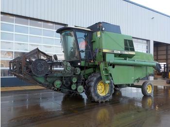 Tracteur agricole John Deere 1075