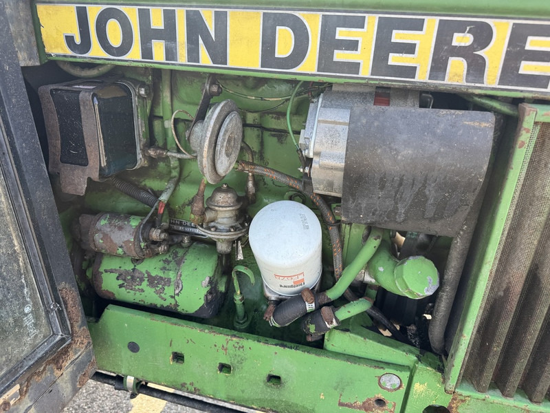 Tracteur agricole John Deere 1140