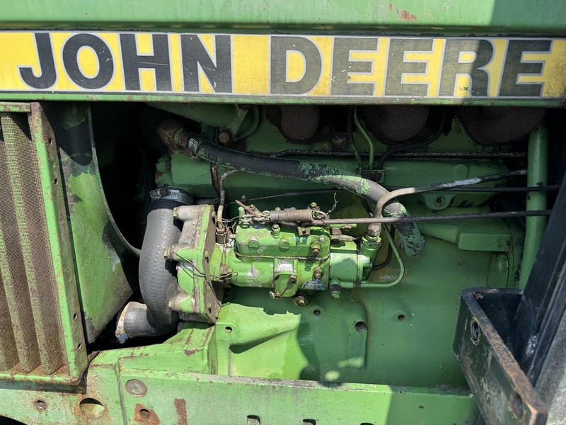 Tracteur agricole John Deere 1140