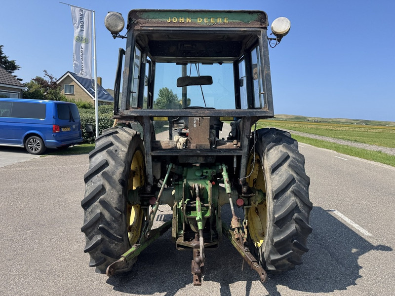 Tracteur agricole John Deere 1140