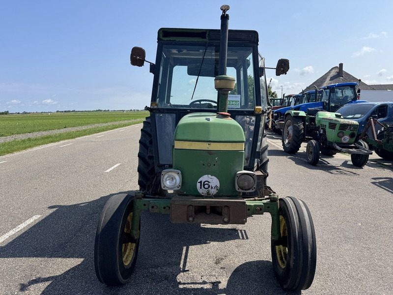 Tracteur agricole John Deere 1140
