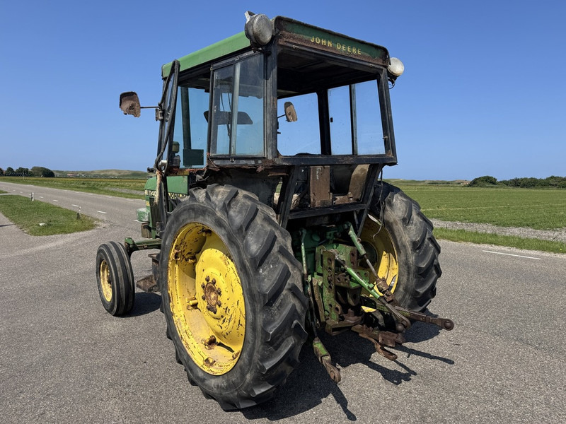 Tracteur agricole John Deere 1140
