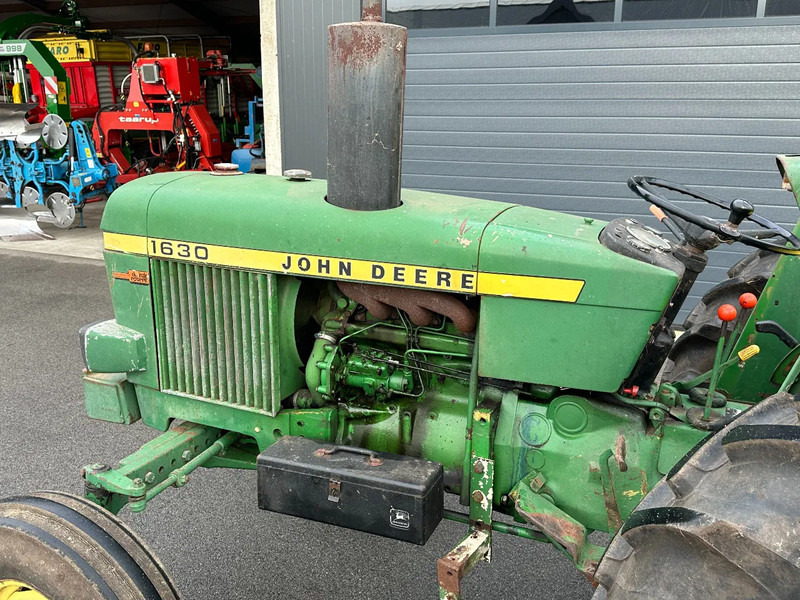 Tracteur agricole John Deere 1630 2-wd