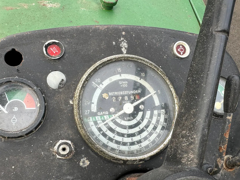 Tracteur agricole John Deere 1630 2-wd