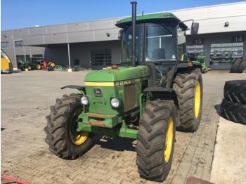 Tracteur agricole John Deere 2040S