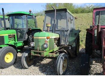 Tracteur agricole John Deere 2130