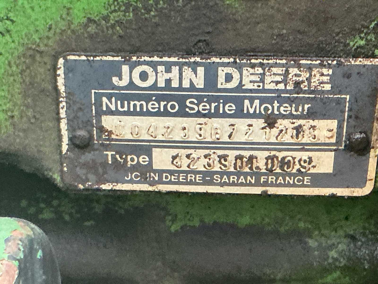Tracteur agricole John Deere 2250