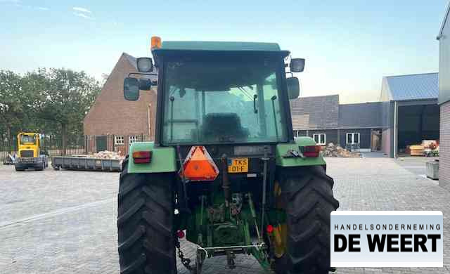 Tracteur agricole John Deere 2850 sa