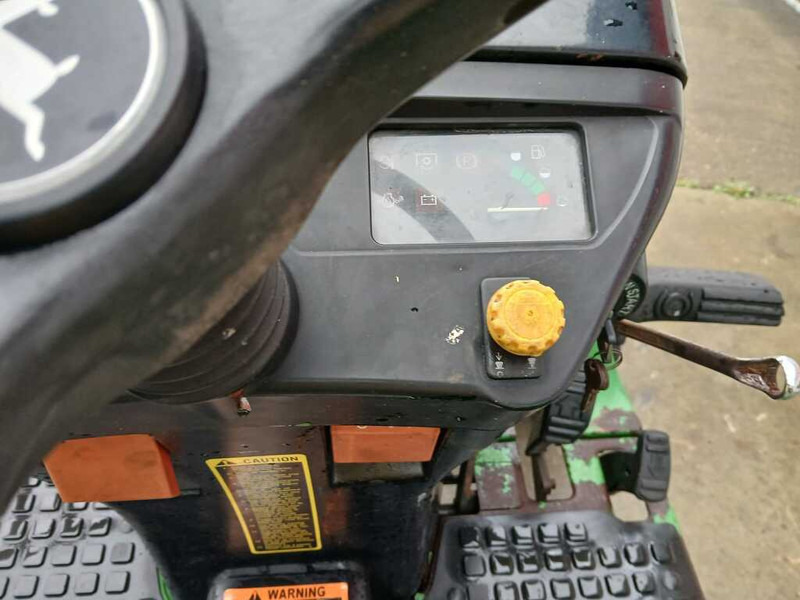 Tracteur agricole John Deere 4100