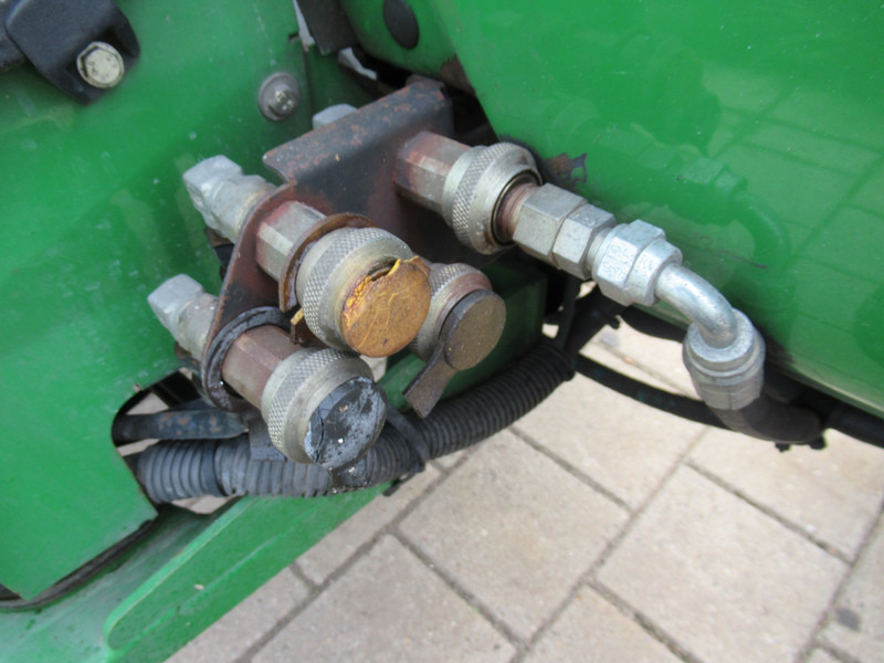 Tracteur agricole John Deere 4110 4WD 4x4 Hydrostaat Cabine