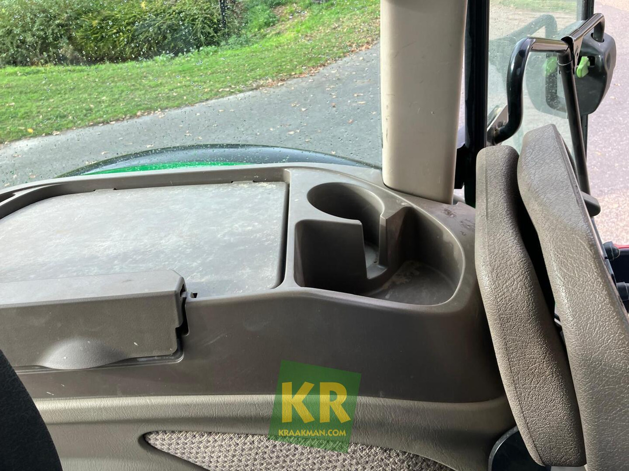 Tracteur agricole John Deere 5085M