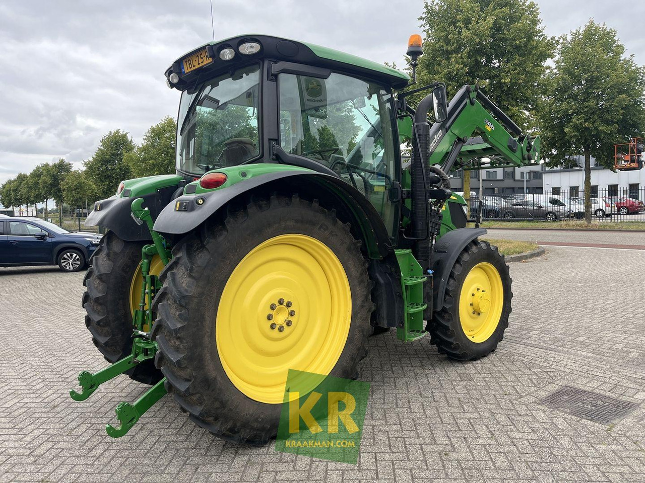 Tracteur agricole John Deere 6115R