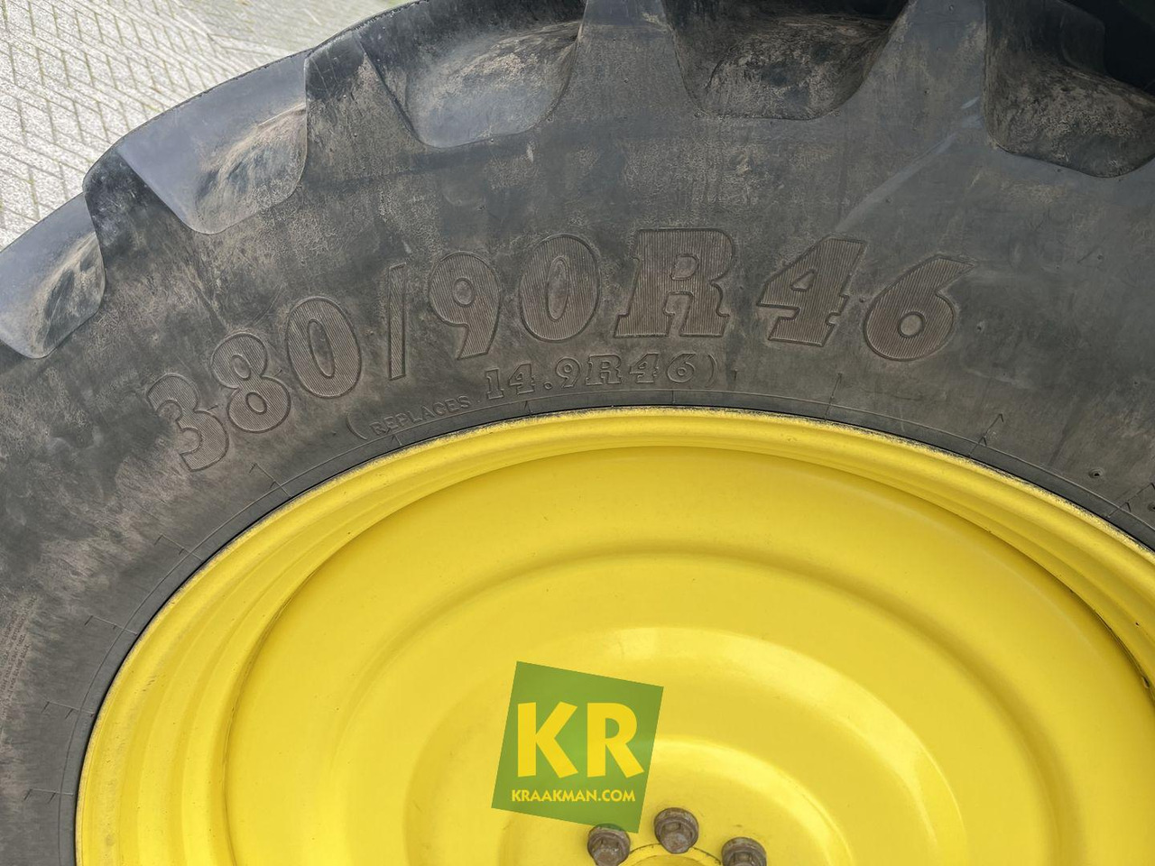 Tracteur agricole John Deere 6115R
