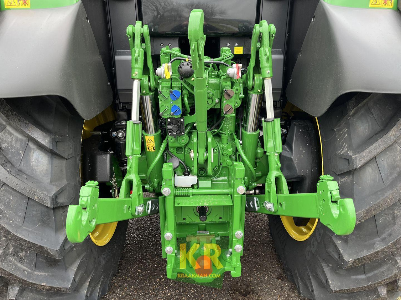Tracteur agricole John Deere 6120M