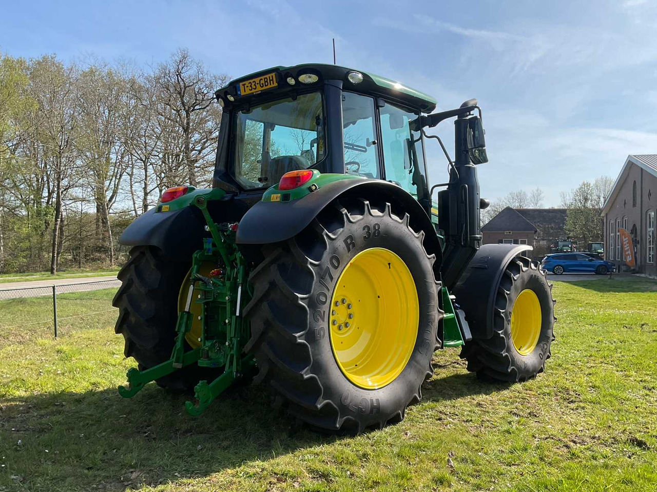 Tracteur agricole John Deere 6120M