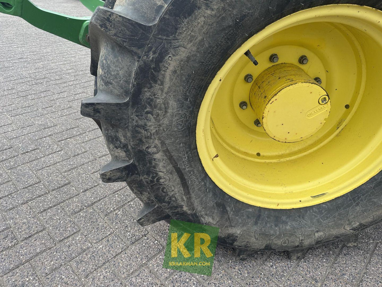 Tracteur agricole John Deere 6125R