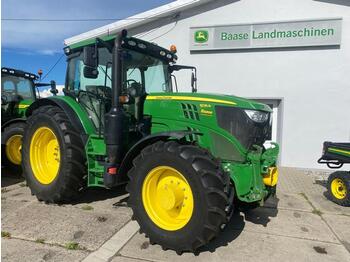 Tracteur agricole John Deere 6135R