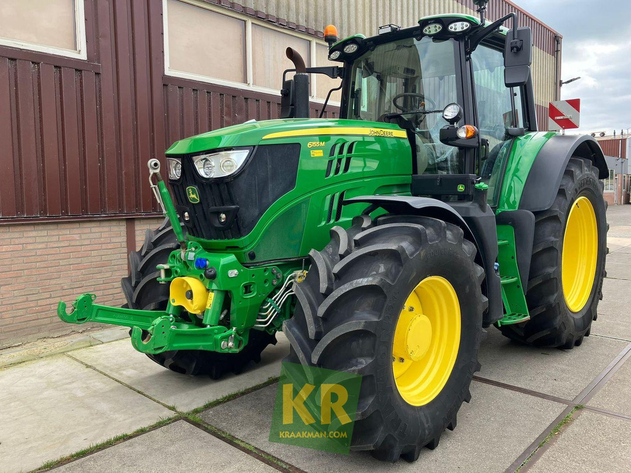 Tracteur agricole John Deere 6155M