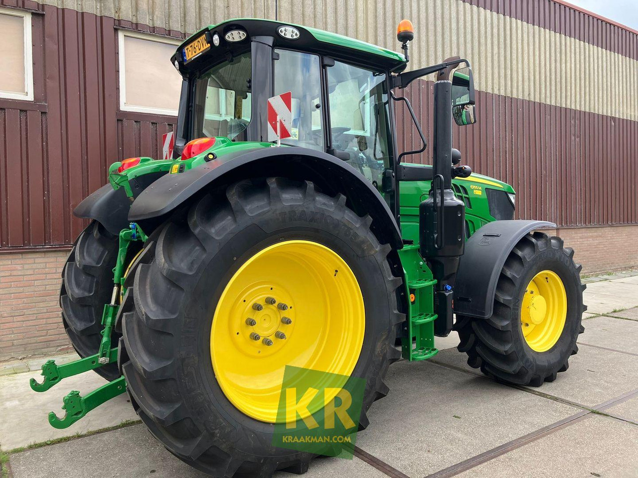 Tracteur agricole John Deere 6155M