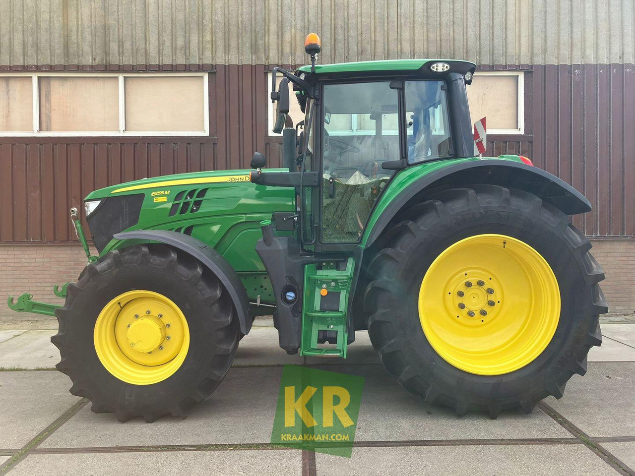 Tracteur agricole John Deere 6155M