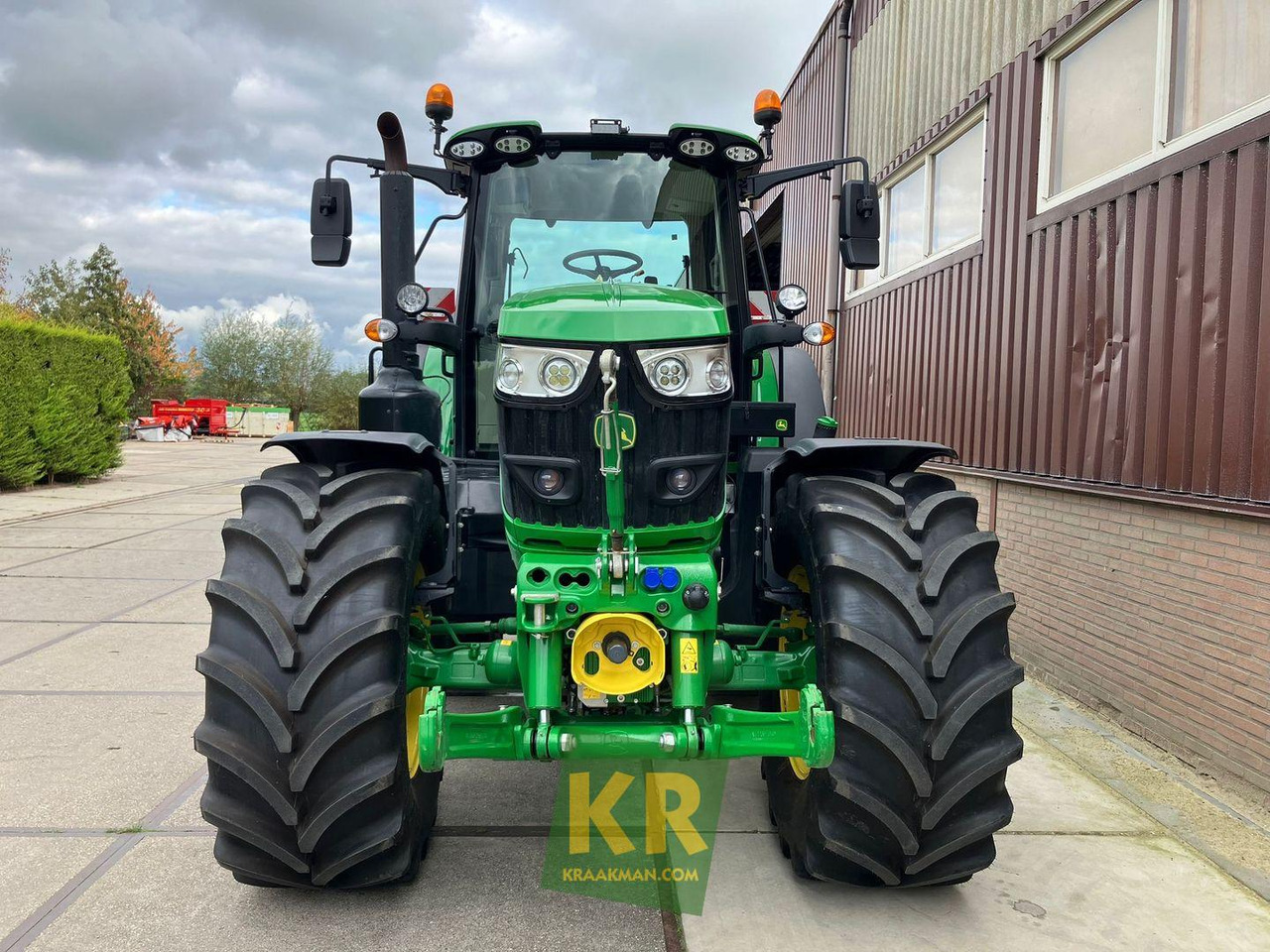 Tracteur agricole John Deere 6155M