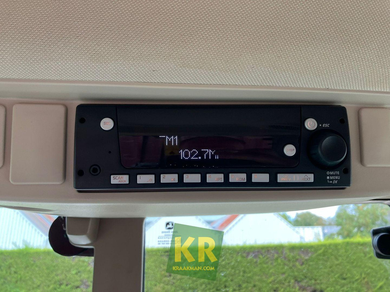 Tracteur agricole John Deere 6155M