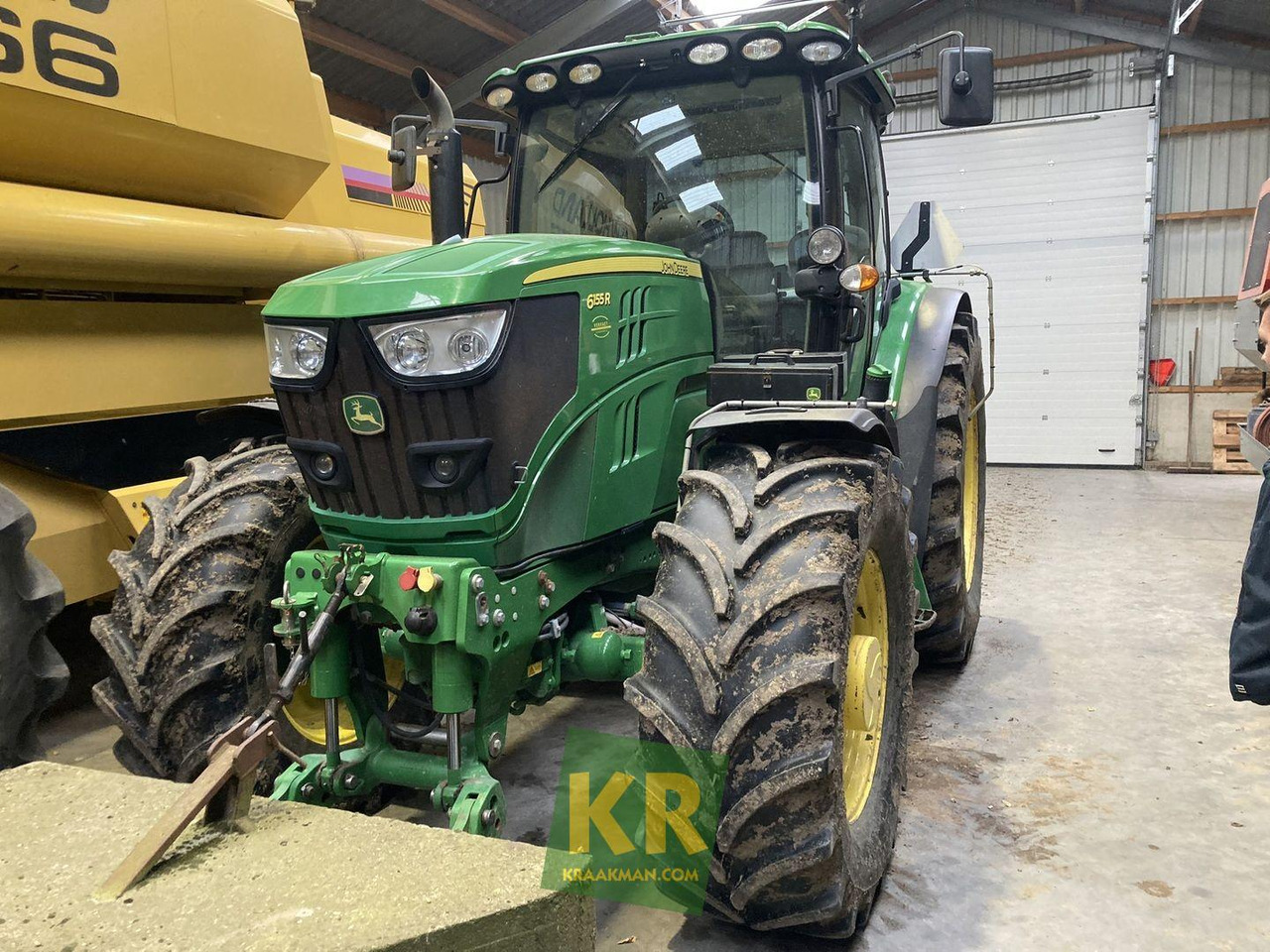 Tracteur agricole John Deere 6155R