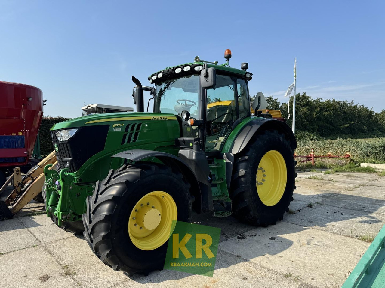 Tracteur agricole John Deere 6175R