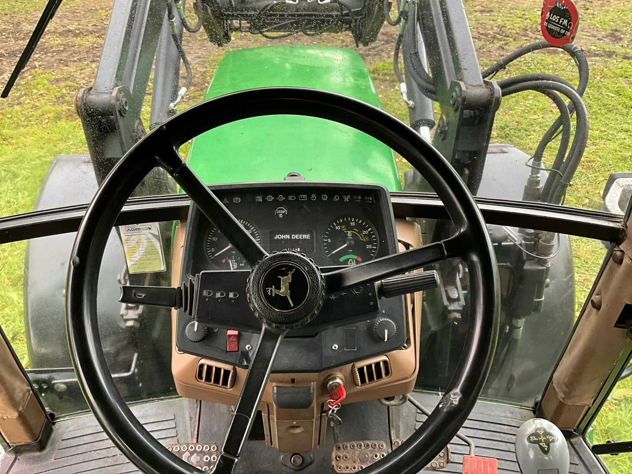 Tracteur agricole John Deere 6200