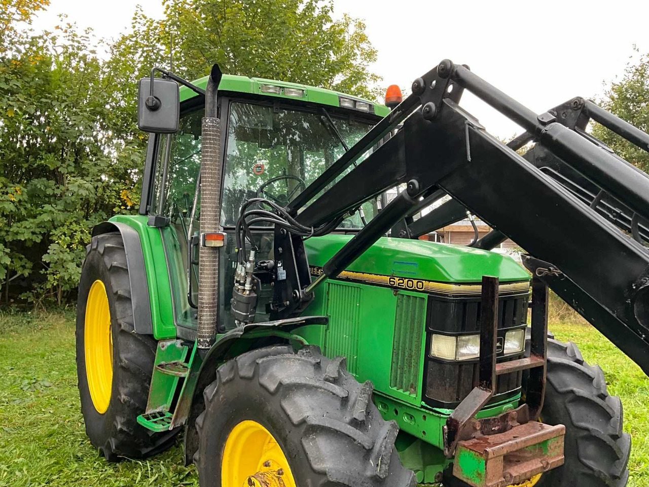 Tracteur agricole John Deere 6200