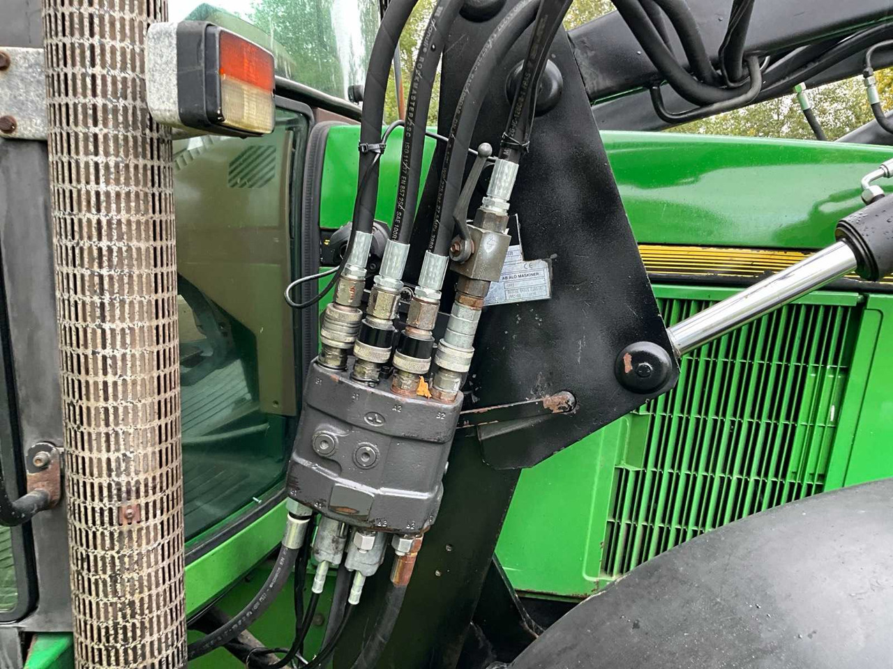 Tracteur agricole John Deere 6200