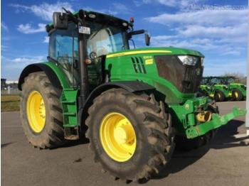 Tracteur agricole John Deere 6210R