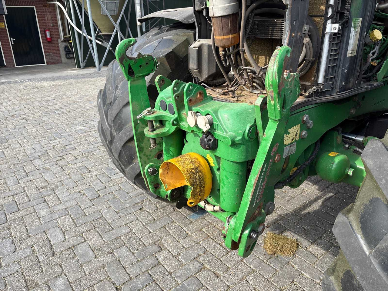Tracteur agricole John Deere 6215R