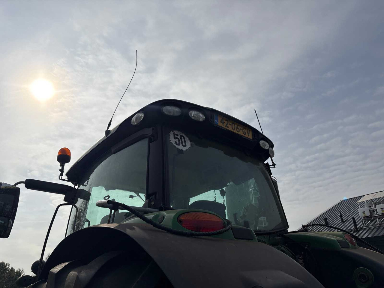 Tracteur agricole John Deere 6215R