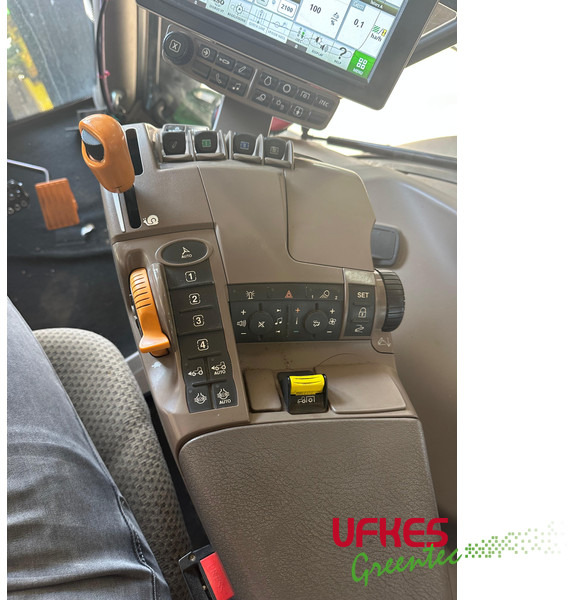 Tracteur agricole John Deere 6215 R