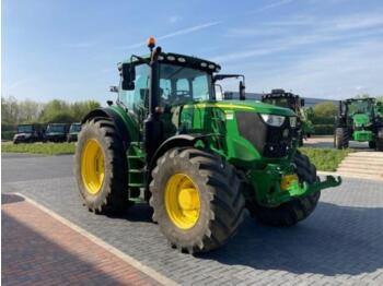 Tracteur agricole John Deere 6215r