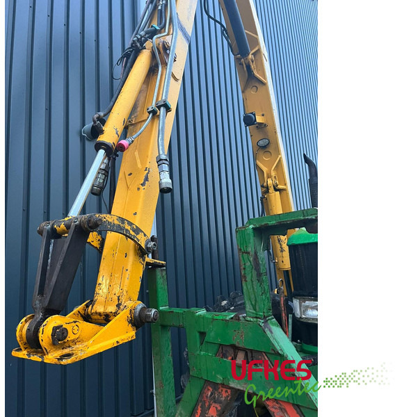 Tracteur agricole John Deere 6820 / BOS arm