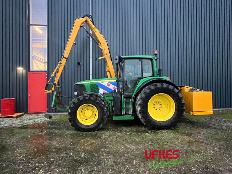 Tracteur agricole John Deere 6820 / BOS arm